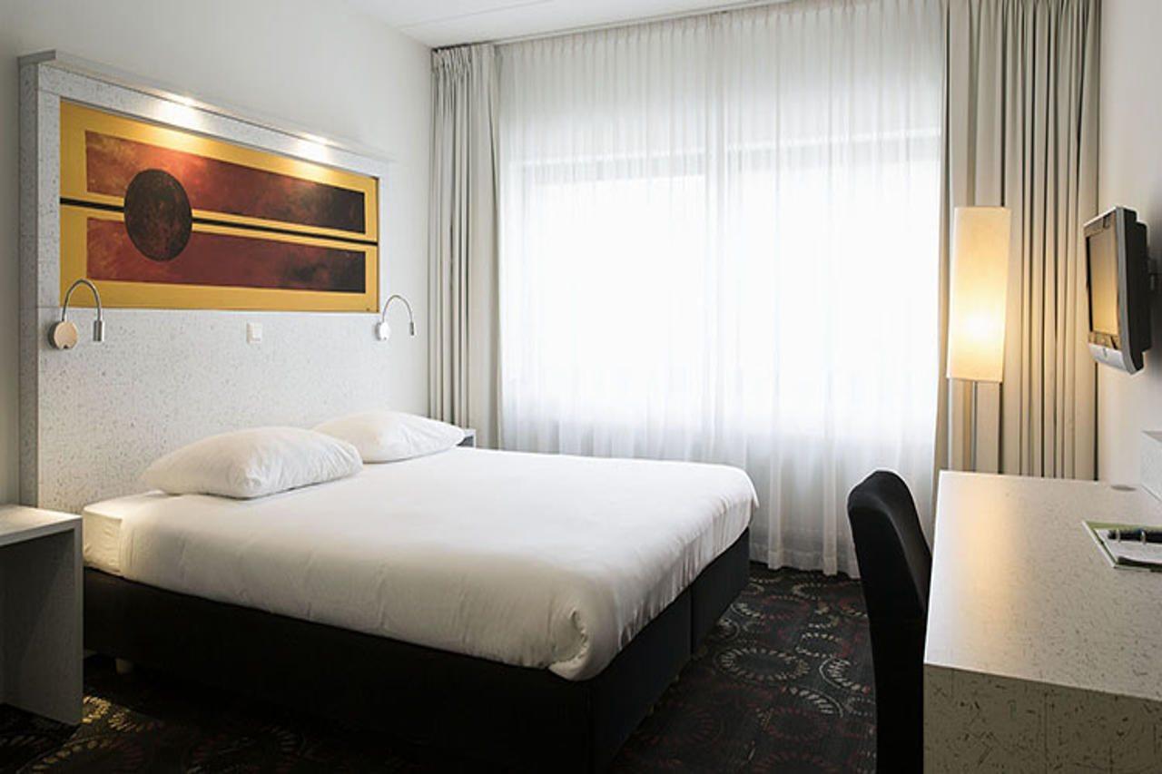 City Hotel Hengelo 4*