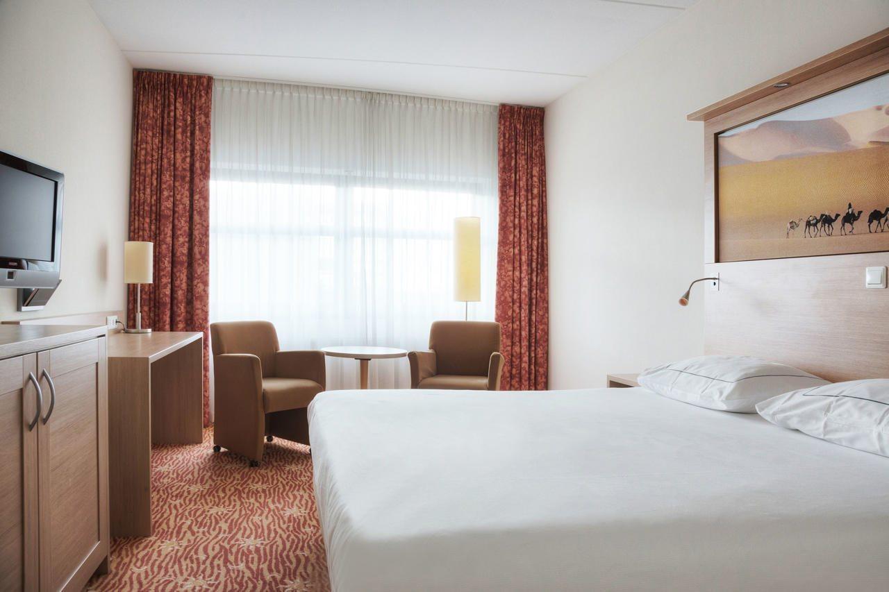 City Hotel Hengelo 4*